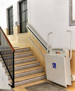 Deciding Between a Wheelchair Lift and a Wheelchair Ramp